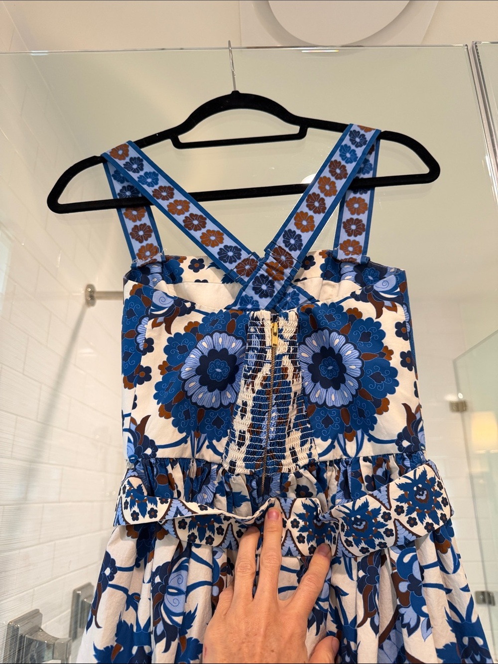 Cara Cara blue floral midi dress with belt - Picture 5 of 7